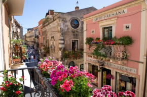 apartment Antonietta ( in the heart of Taormina ).